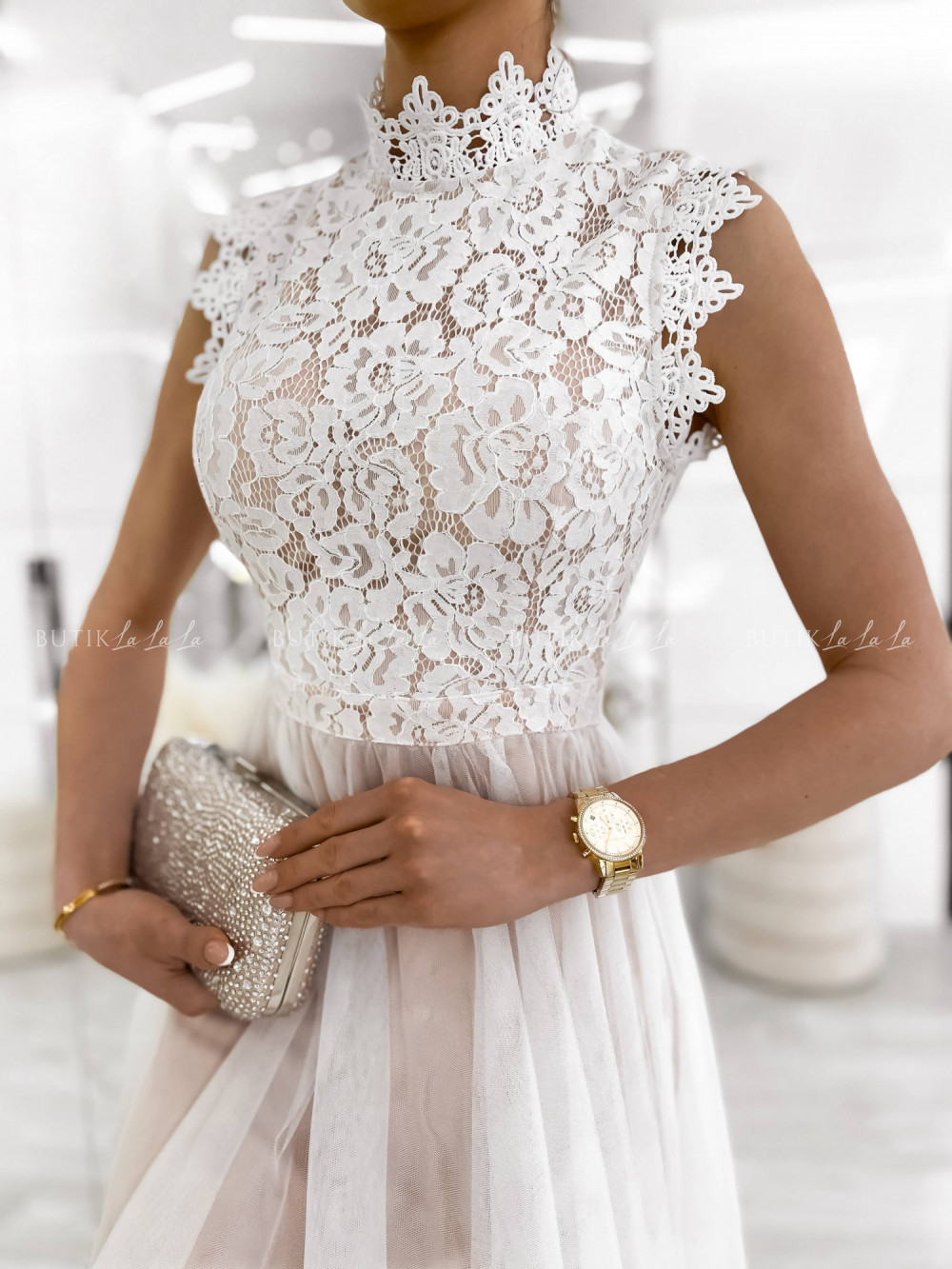 biala sukienka na komunie