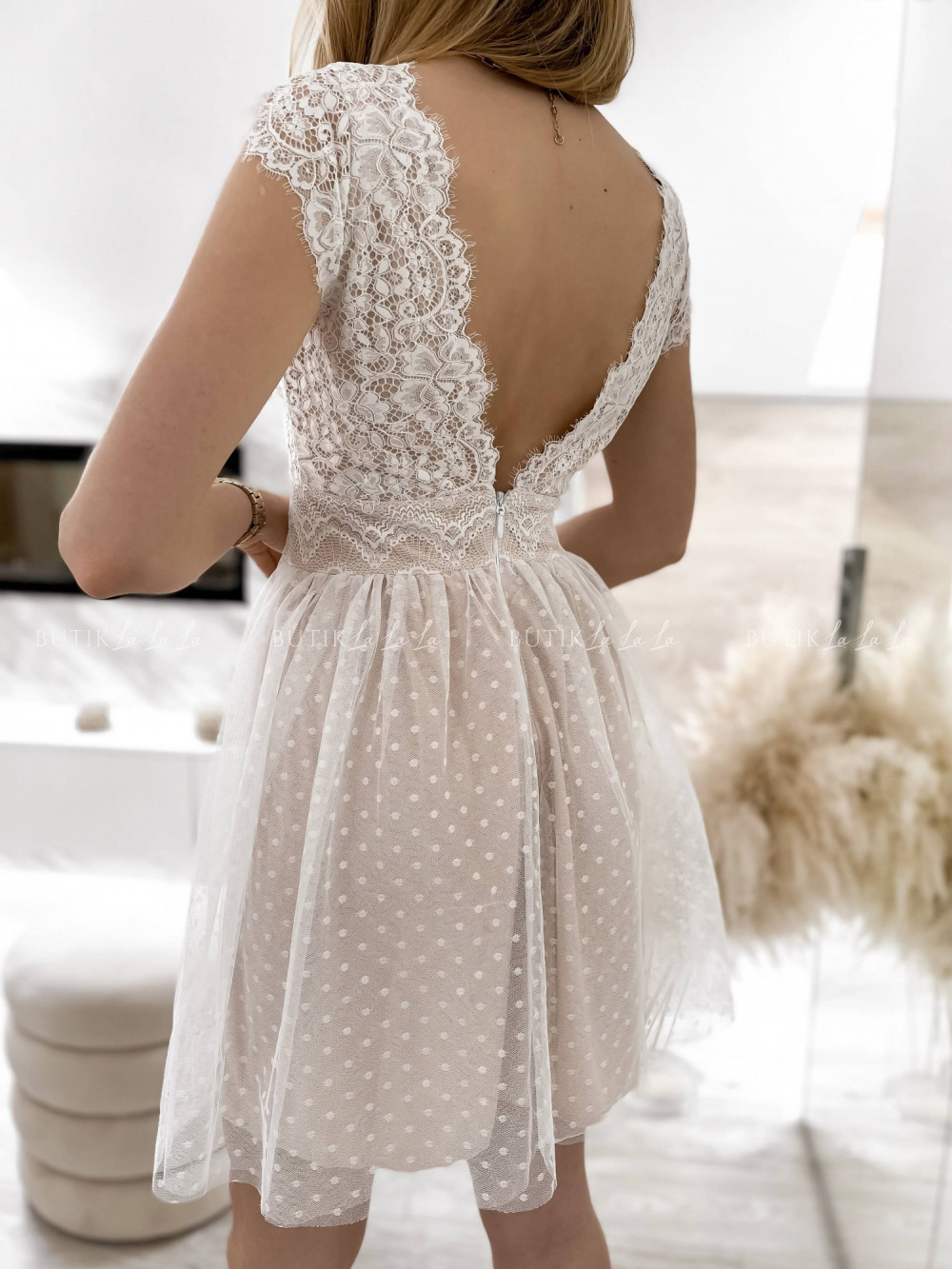 sukienka koronkowa