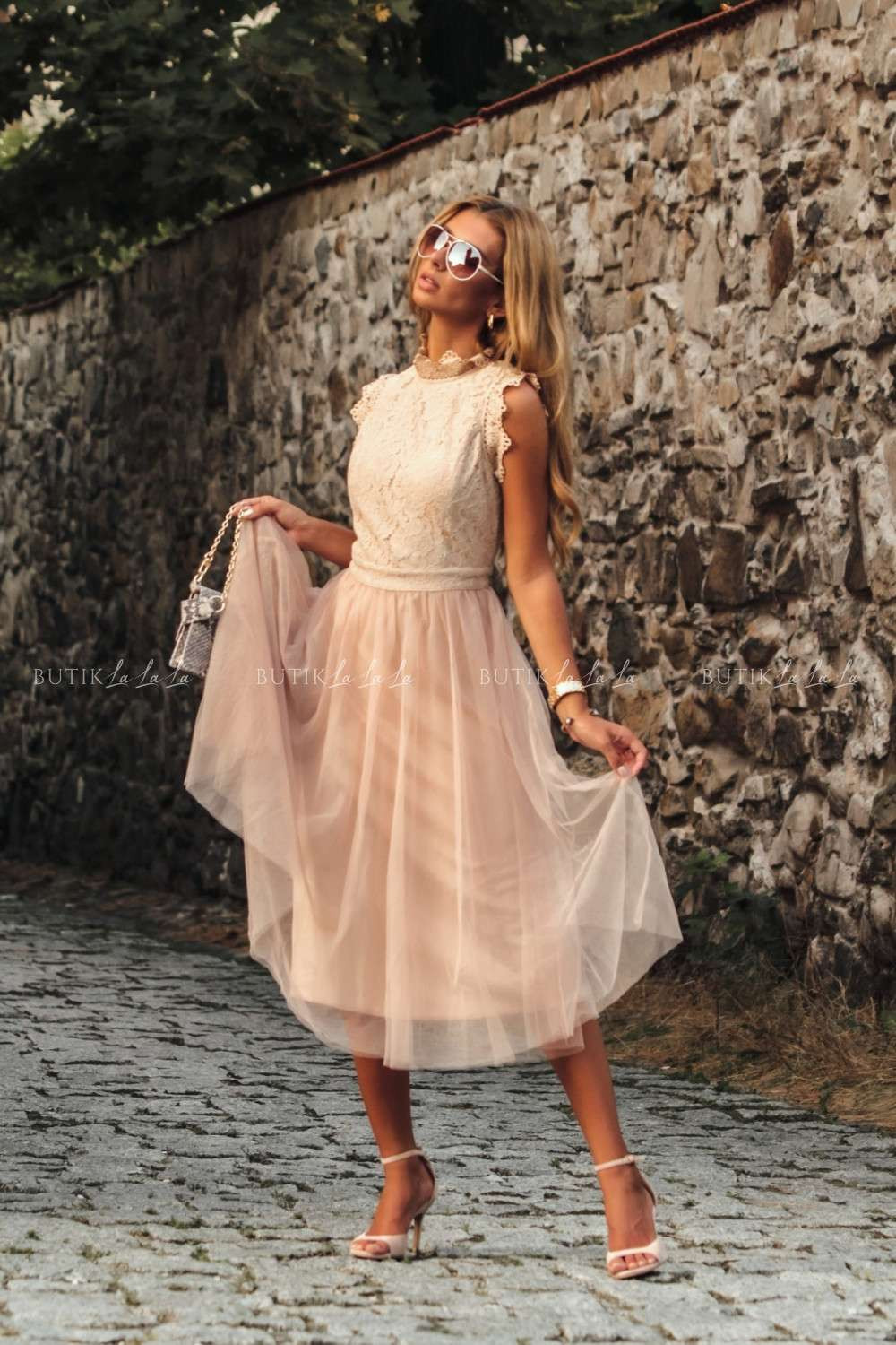 sukienka midi na wesele