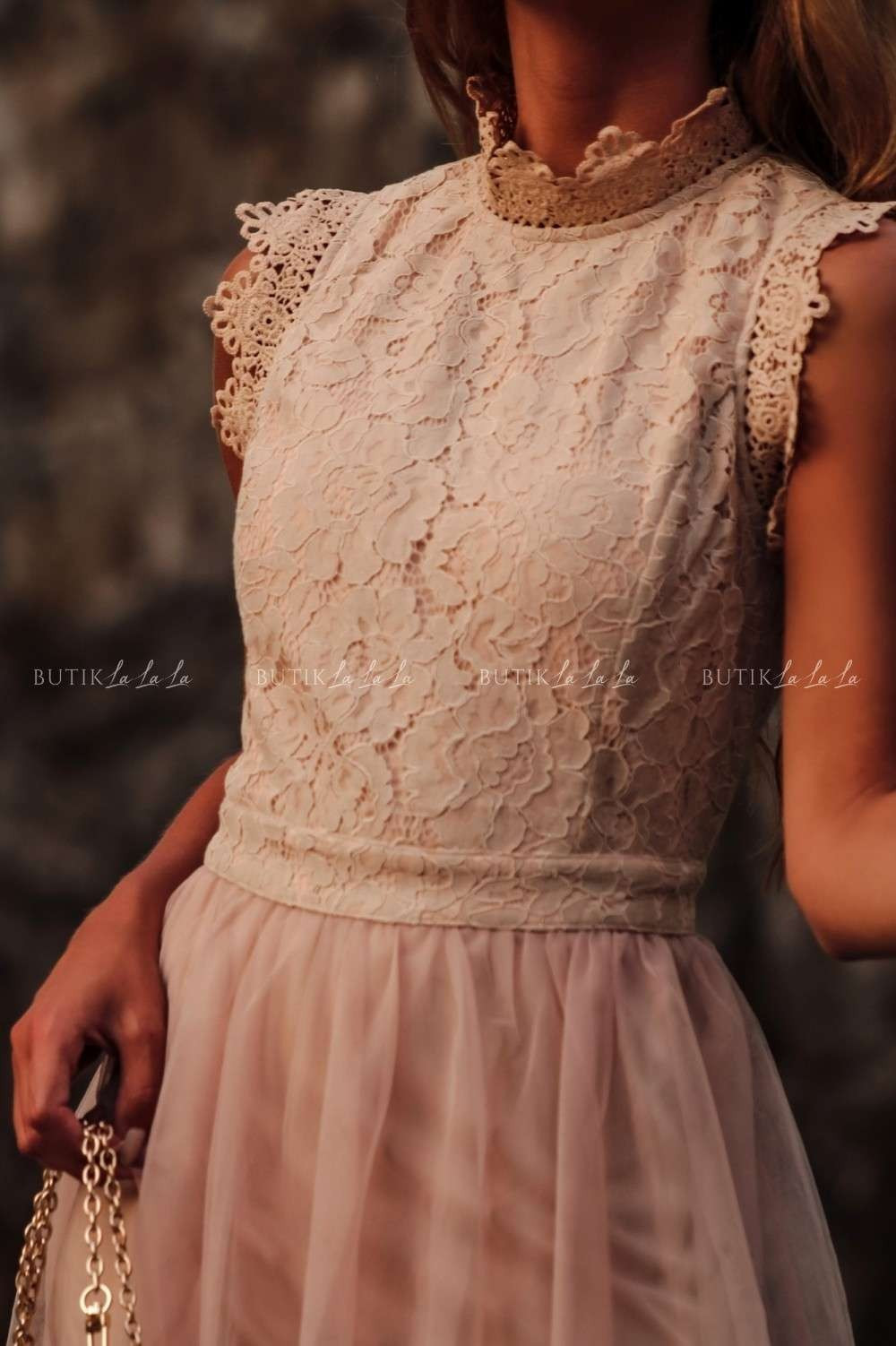 sukienka dla świadkowej midi