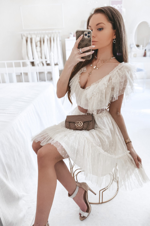 sukienka MINI tiulowa kremowa z falbanką Belisso 9