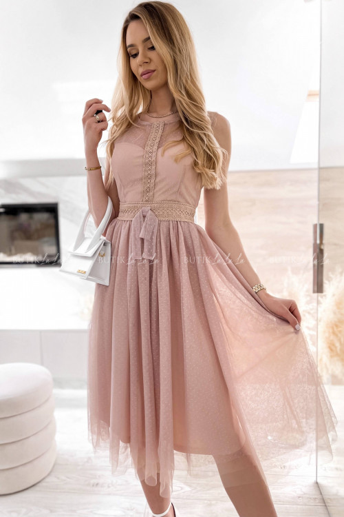 sukienka pudrowa tiulowa Beza 4