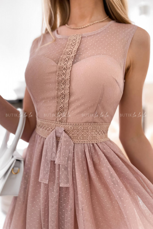sukienka pudrowa tiulowa Beza 1