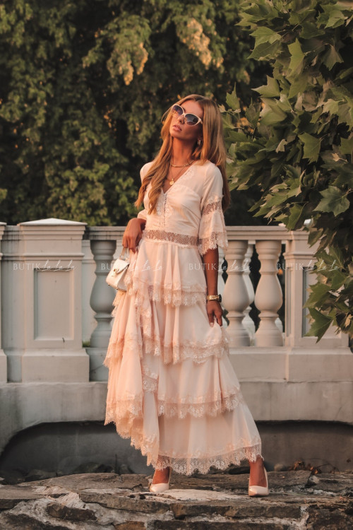 Długie sukienki na lato – trend, który pokochasz!