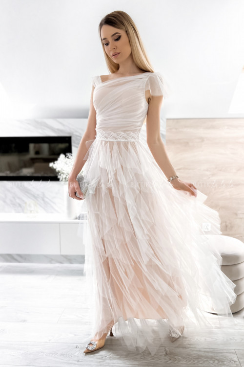 sukienka maxi z tiulowym dołem i asymetryczną górą biała Zante 1