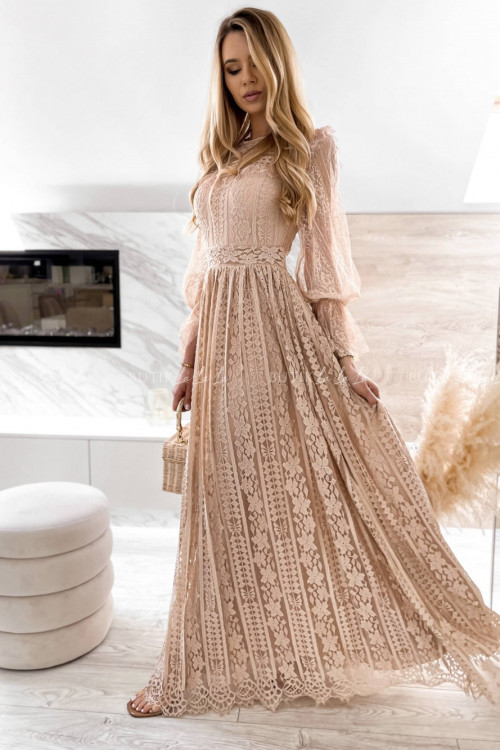 Najmodniejsze sukienki na wesele – poznaj ranking TOP 10 fasonów sukienek na wesele!