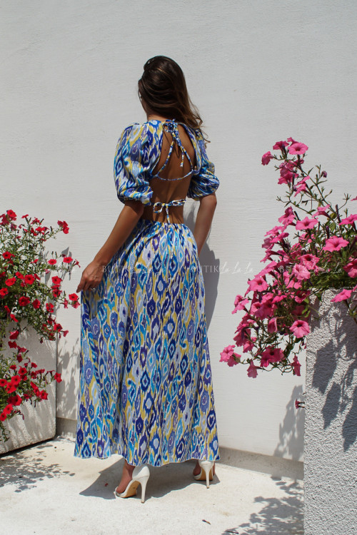 Sukienka niebieska w kolorowy print Ryksa 2