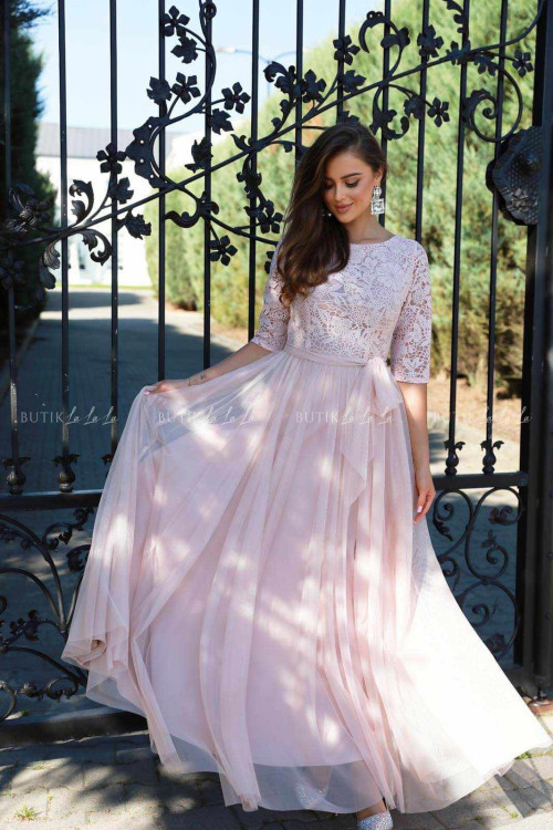 Sukienka maxi pudrowa Kamarena 3