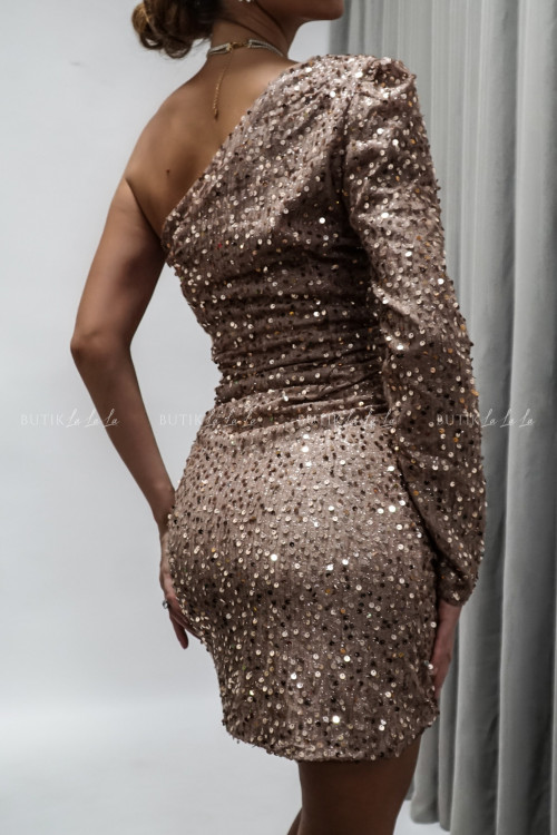 Sukienka cekinowa w kolorze szampańskim na jedno ramie Isabell 2