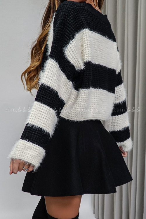 Sweter o krótszym kroju w paski Sharon 3