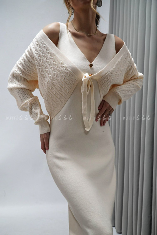 Komplet swetrowy kremowy Olimpia