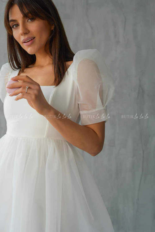 Sukienka mini biała Pretty Girl 1