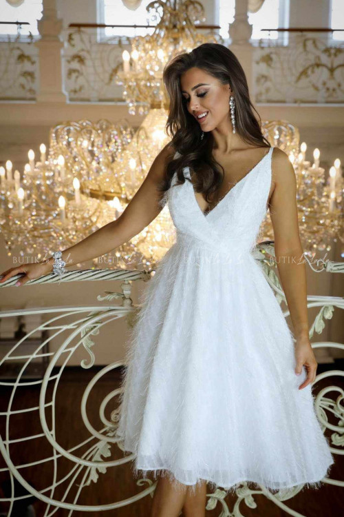 Sukienka biala z połyskującymi nitkami Maeve