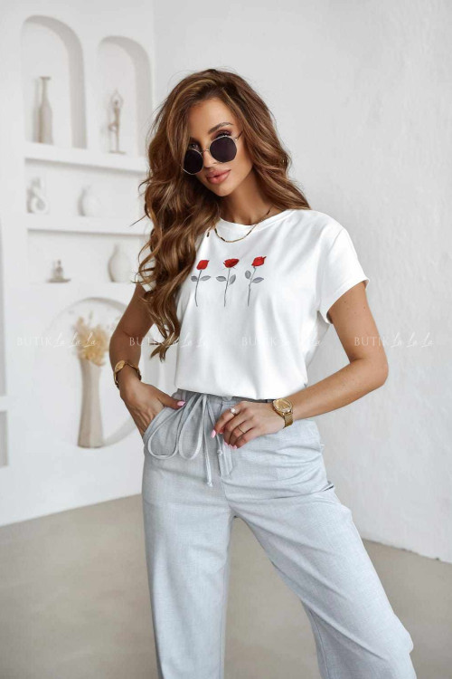 Bluzka biała z nadrukiem Roses 1