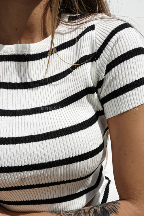 Komplet prążkowany biały w czarne paski Felizion 4