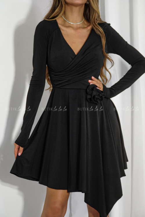 Sukienka czarna z ozdobnym kwiatem Maldives