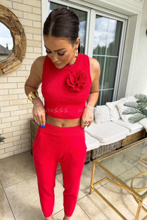 Komplet dzianinowy z domieszką kaszmiru czerwony Taus 1