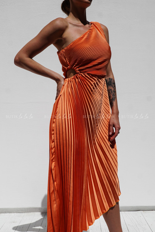 Sukienka plisowana z wycięciem pomarańczowa Albertyna 1