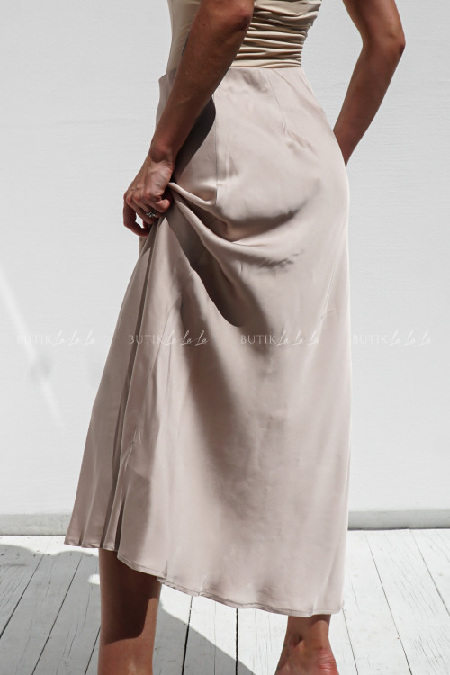 Spódnica maxi satynowa beżowa Ambra 1
