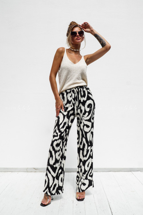 Spodnie czarno białe Eve 4