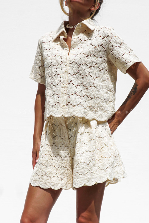 komplet kremowy ażurowy 3