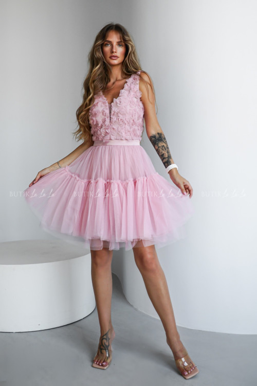 sukienka różowa z różyczkami Kasanda 2