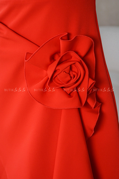 Sukienka mini z kwiatem czerwona Florida 3