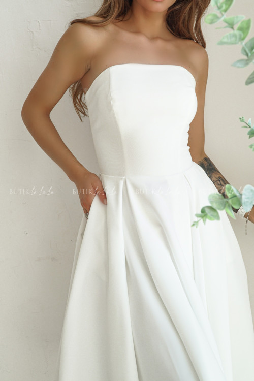 Sukienka rozkloszowana biała Mufina 1