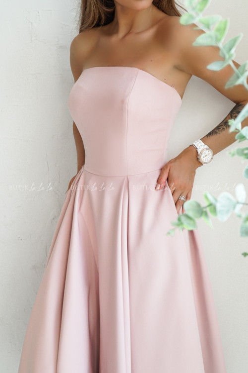 Sukienka rozkloszowana pudrowa Mufina