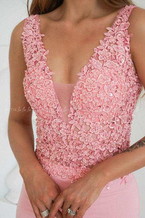 Sukienka maxi różowa Juliet 3