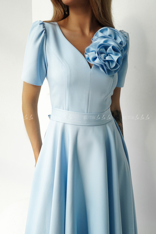 Sukienka midi błękitna Nathaly
