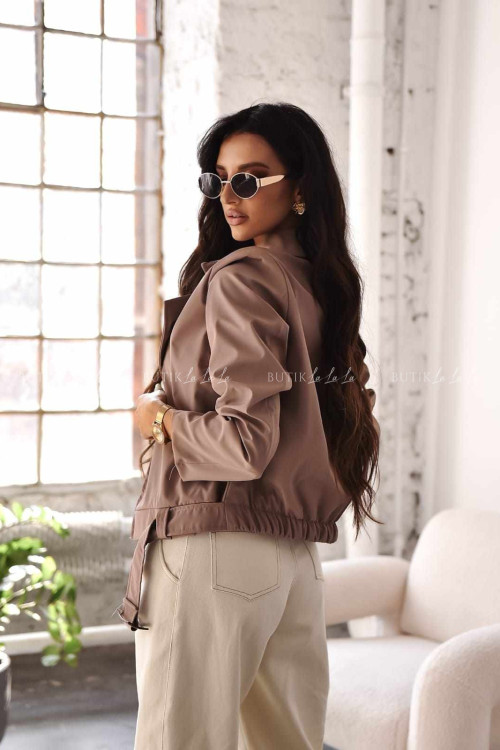 Krótki trencz jasno brązowy Pariss 2