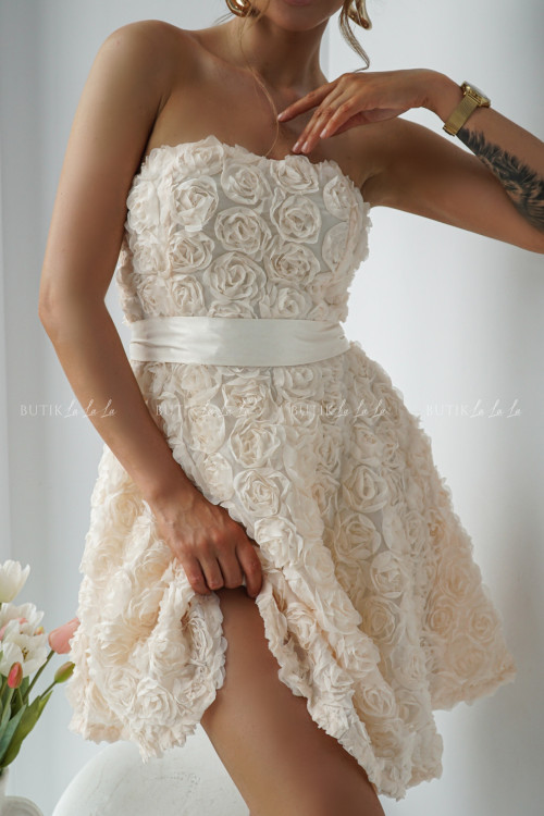 Sukienka kwiatowa z paskiem kremowa Fabiana