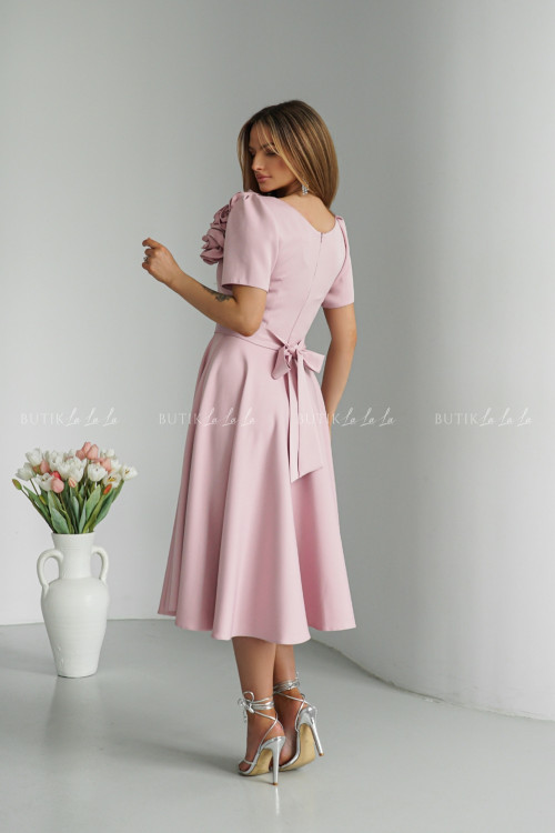 Sukienka midi pudrowa Nathaly 1
