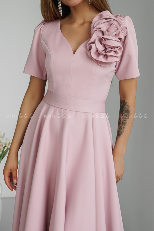Sukienka midi pudrowa Nathaly 2