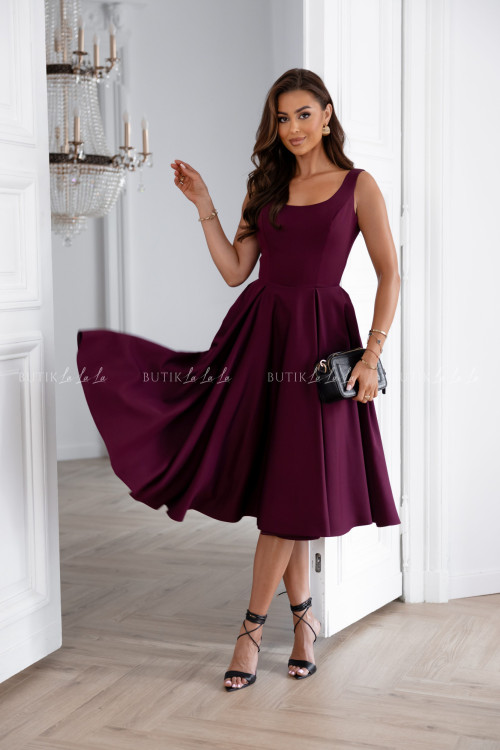 Sukienka burgundowa Lesota 2