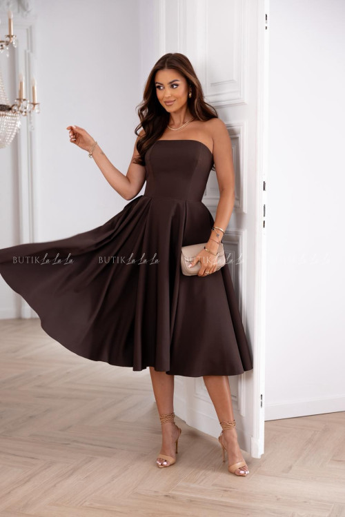 Sukienka rozkloszowana ciemno brązowa Mufina