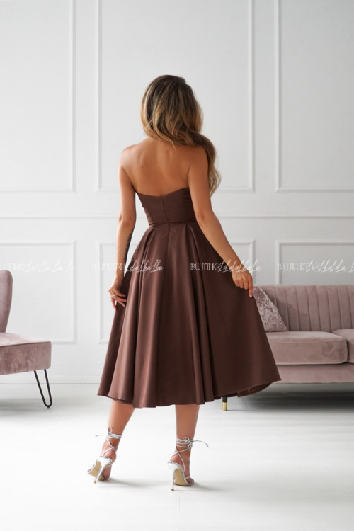 Sukienka rozkloszowana brązowa Mufina 3