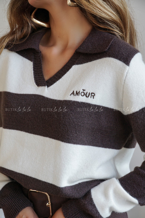 Sweter z kołnierzykiem w paski Amour