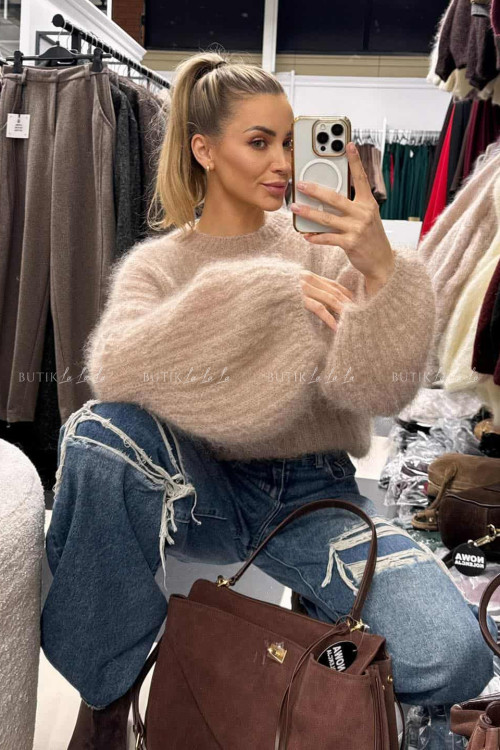 Sweter moherowy z rękawami typu baloon beżowy Cosy
