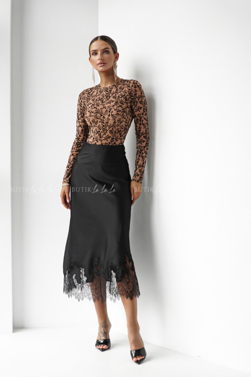 Body beżowe w kwiatowy print Remmo 5