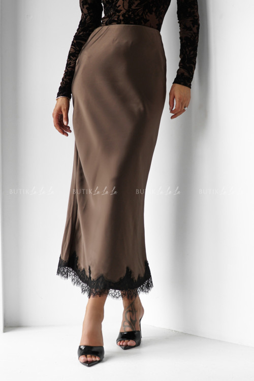 Spódnica satynowa z koronką brązowa Lumie 8