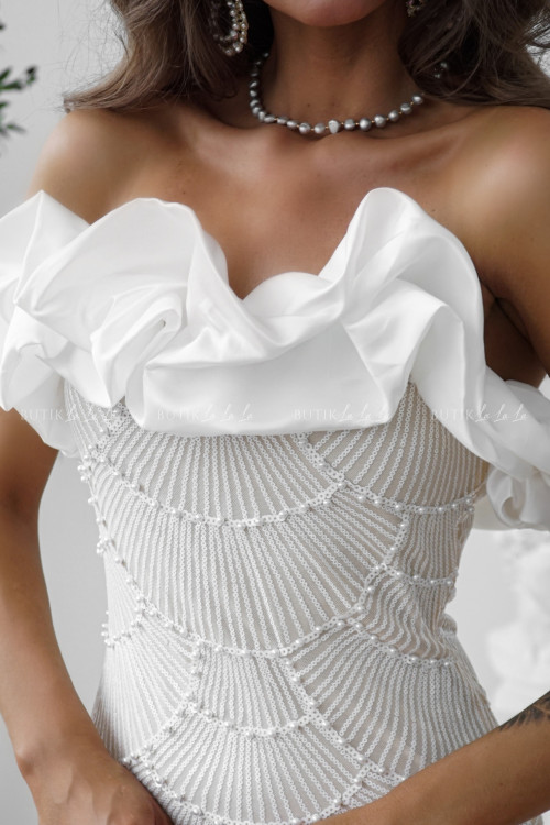 Sukienka cekinowa beżowo biała Sabrine 1