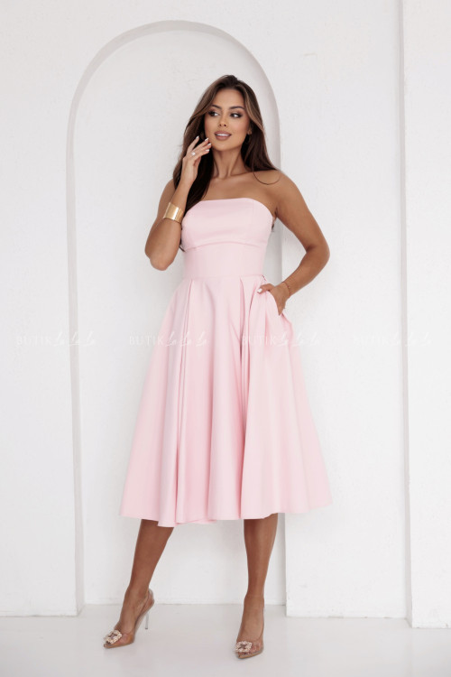 Sukienka rozkloszowana jasno różowa Mufina 3