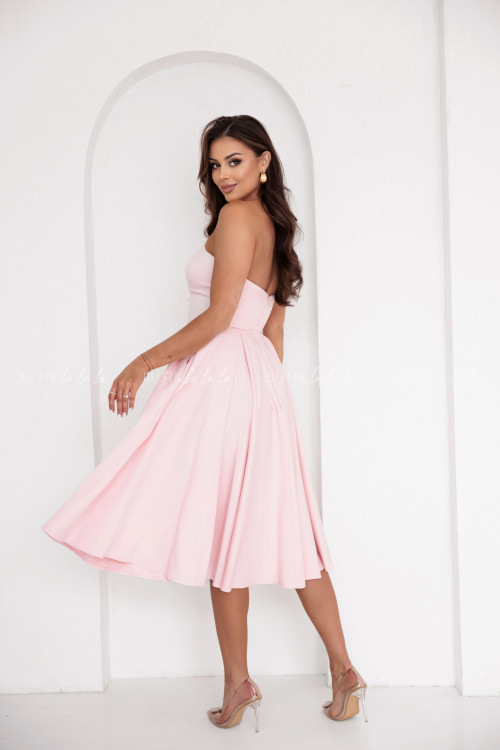 Sukienka rozkloszowana jasno różowa Mufina 1