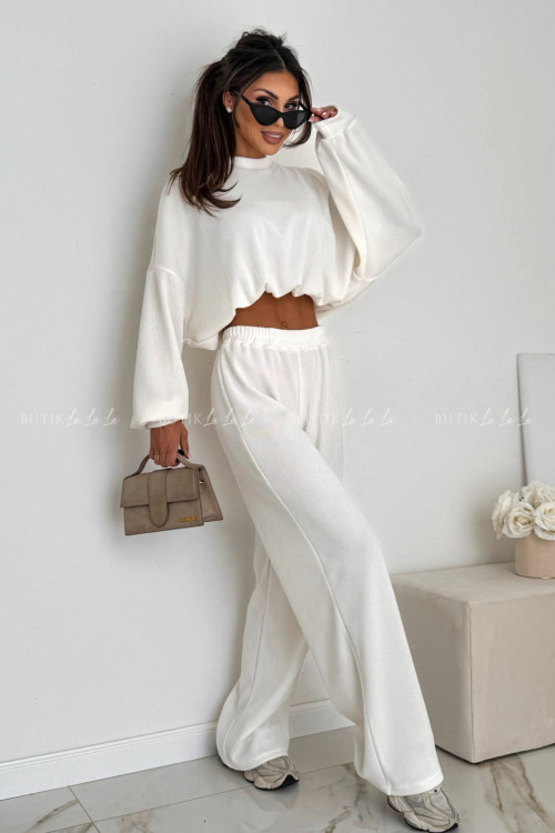 Komplet z miękkiego sztruksu biały Evetta 1