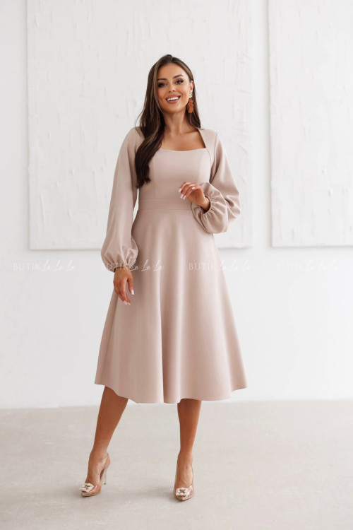 Sukienka mdi beżowa Karelia