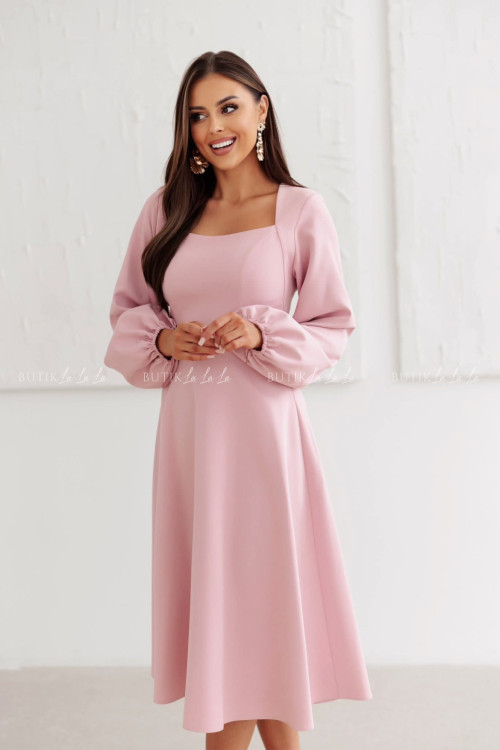 Sukienka mdi pudrowa Karelia