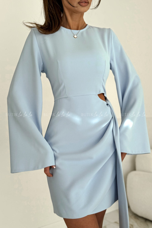 Sukienka mini z szerokimi rękawami i wycięciem w talii błękitna Noir