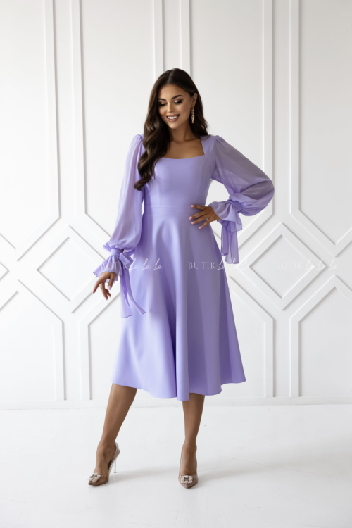 Sukienka rozkloszowana z bufiastymi rękawami lawendowa Aria